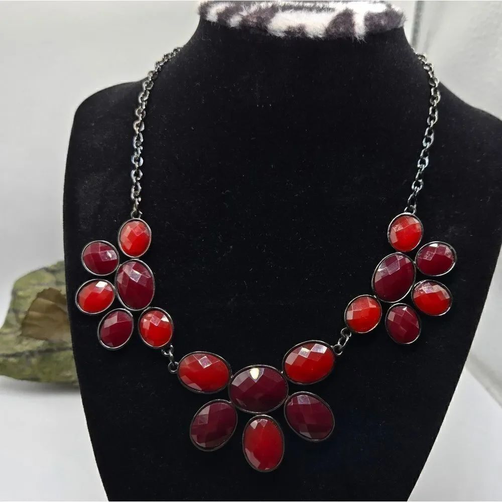 "5/$40" Faceted Acrylic Red Gun Metal Adjustable Bib Necklace